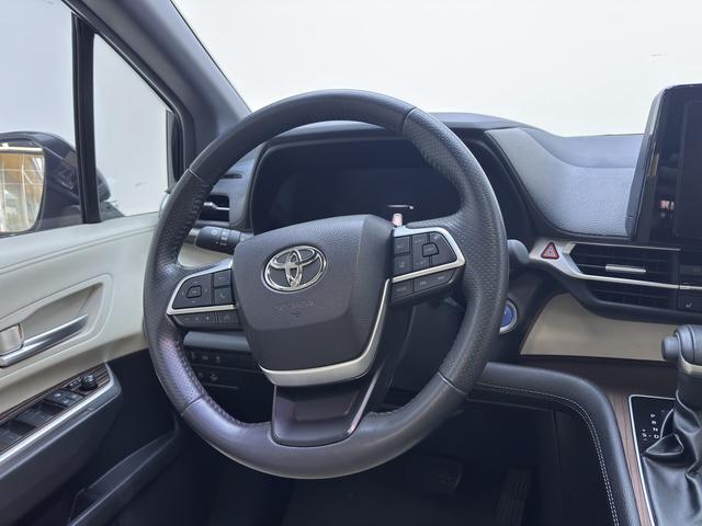 Toyota Sienna 2023 thumb 8