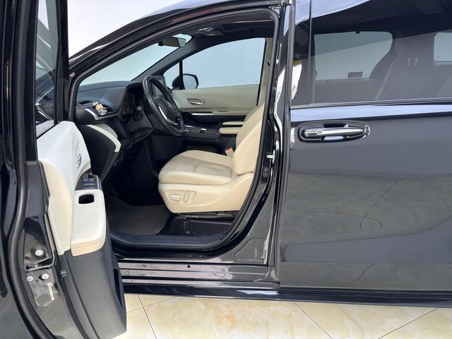 Toyota Sienna 2023 thumb 9