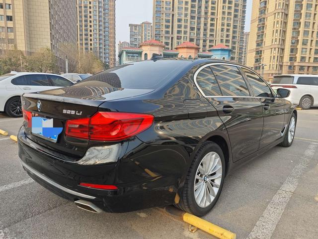 BMW 5 серии 2020 thumb 3