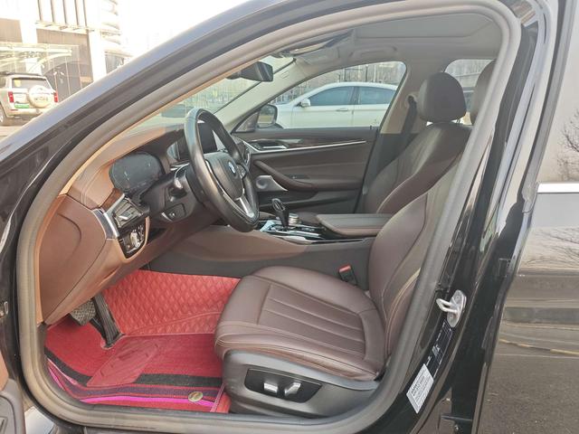 BMW 5 серии 2020 thumb 4