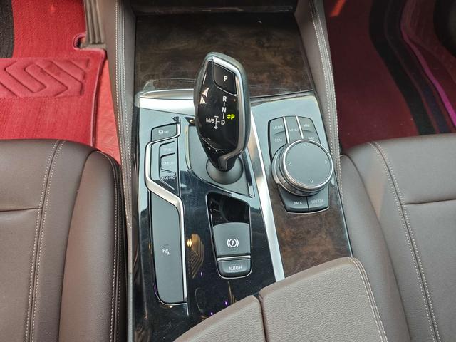 BMW 5 серии 2020 thumb 8