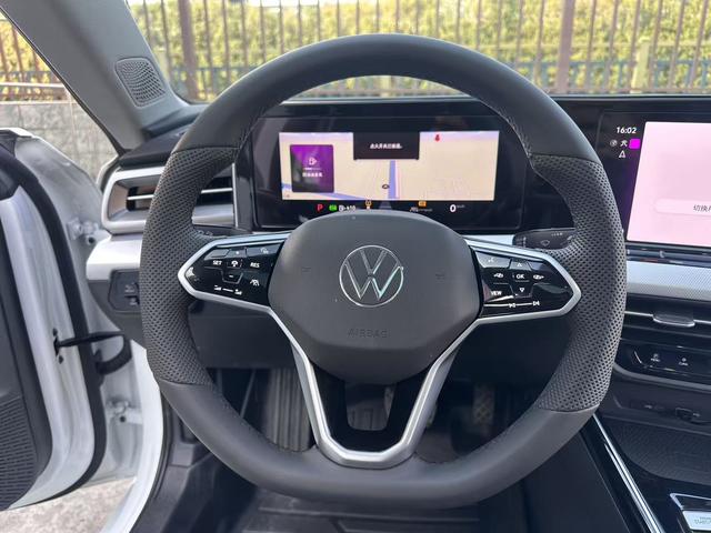 Volkswagen Lamando 2024 thumb 12