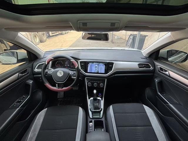 Volkswagen T-Roc 2019 thumb 6