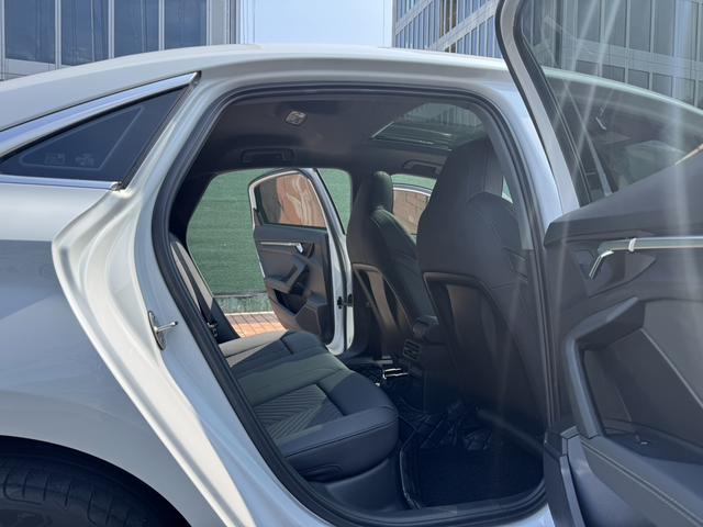 Audi A3 2021 thumb 8