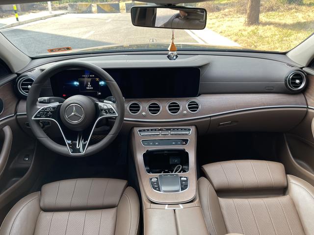 Mercedes-Benz E-Class 2023 thumb 8