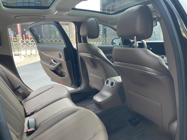 Mercedes-Benz E-Class 2023 thumb 10
