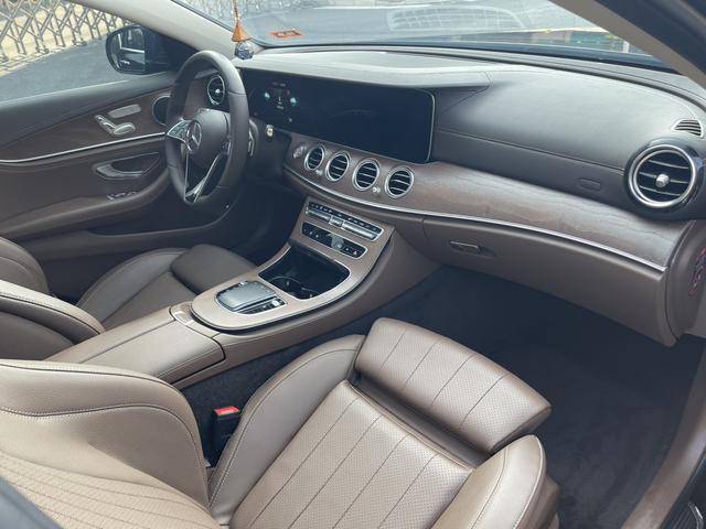 Mercedes-Benz E-Class 2023 thumb 12