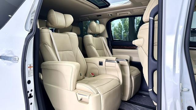 Toyota Alphard 2019 thumb 6