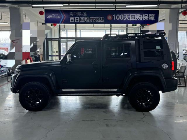 BJ 40 2023 thumb 4
