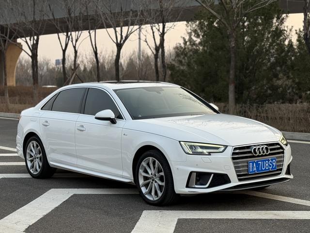 Audi A4 2019 thumb 4