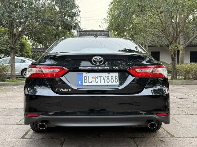 Toyota Camry 2022 thumb 2