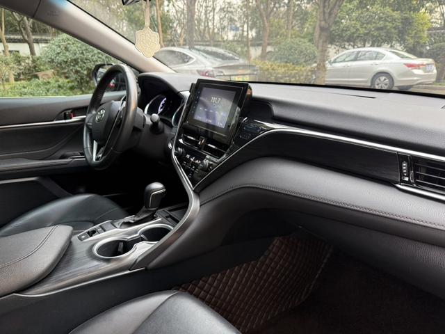 Toyota Camry 2022 thumb 8