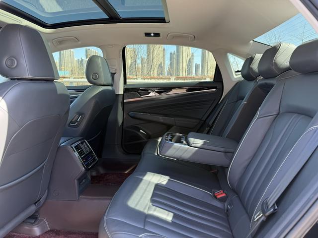 Volkswagen Passat 2023 thumb 7
