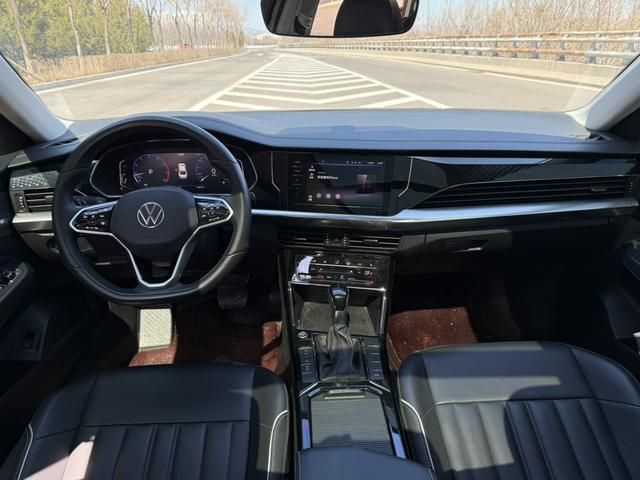 Volkswagen Passat 2023 thumb 8