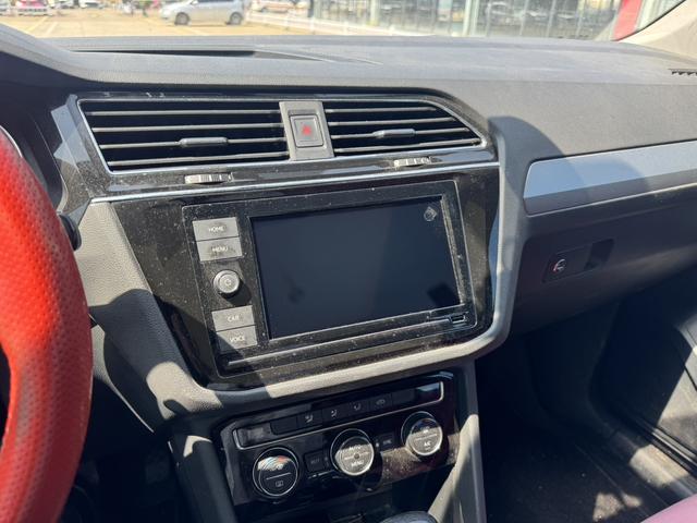 Volkswagen Tiguan 2019 thumb 3