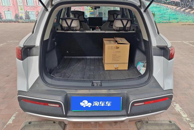 BYD Yuan 2024 thumb 8