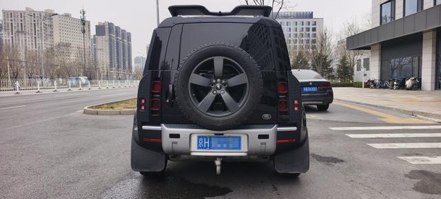 Land Rover Defender 2021 thumb 2