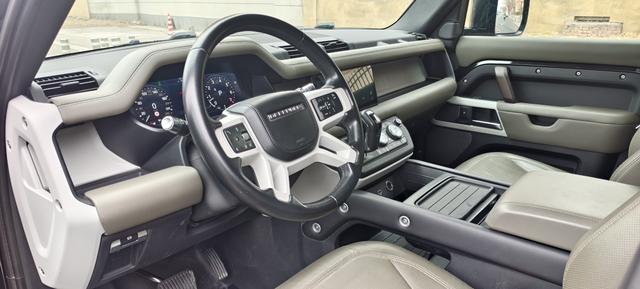 Land Rover Defender 2021 thumb 6