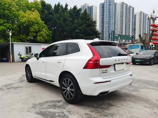 Volvo XC60 2020 thumb 6