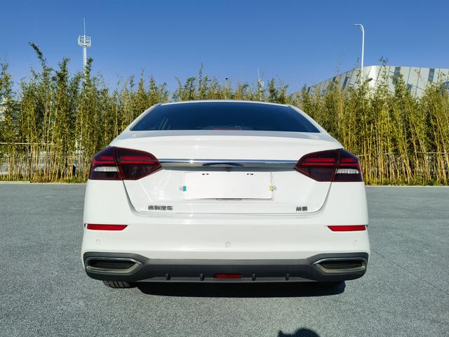 Geely Emgrand 2020 thumb 6