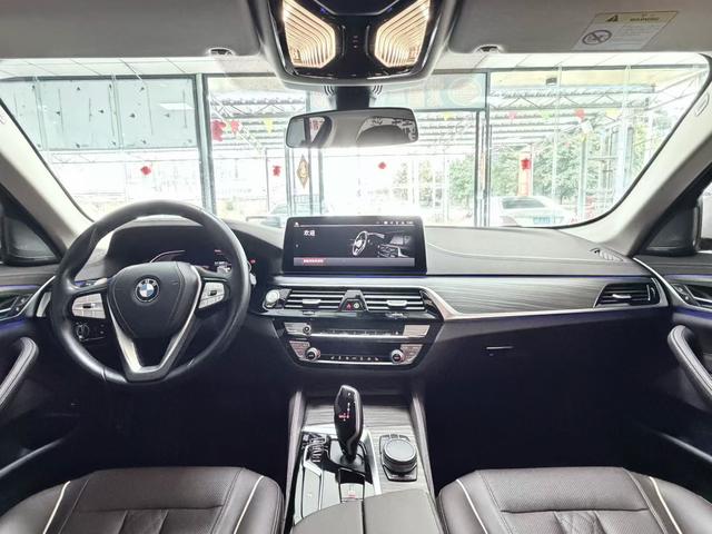 BMW 5 серии 2022 thumb 4