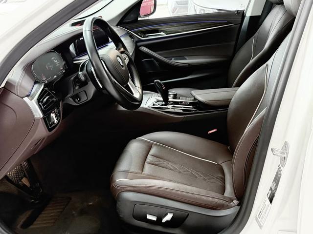 BMW 5 серии 2022 thumb 5