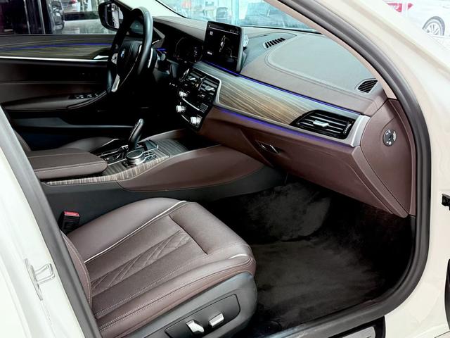 BMW 5 серии 2022 thumb 6