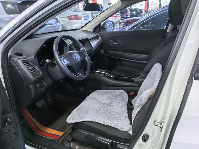 Honda Vezel 2020 thumb 4