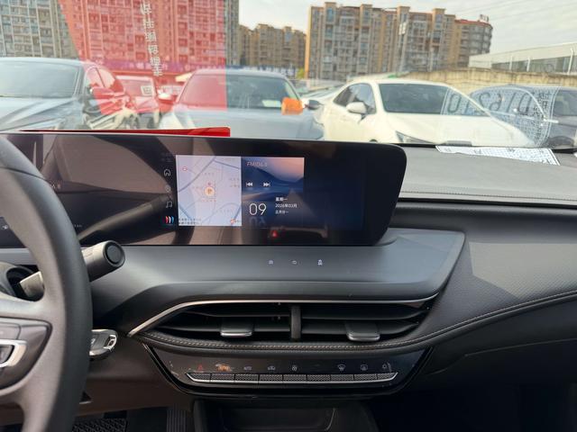Buick Verano 2022 thumb 2