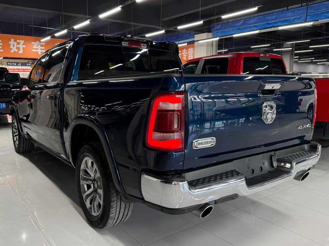 Ram Trucks 2019 thumb 5
