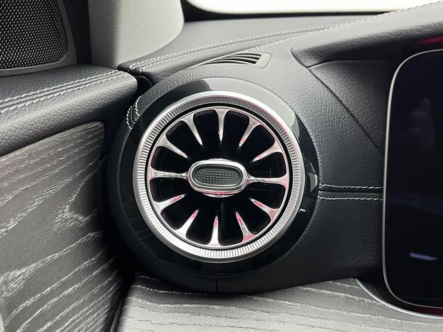 Mercedes-Benz E-Class 2021 thumb 12