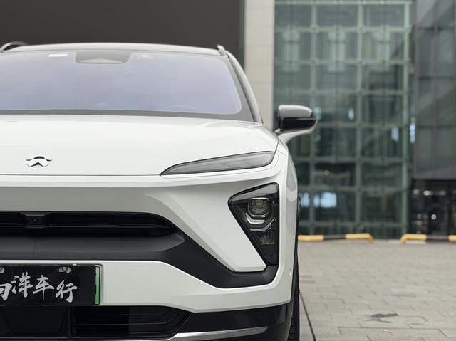 Nio ES6 2020 thumb 9