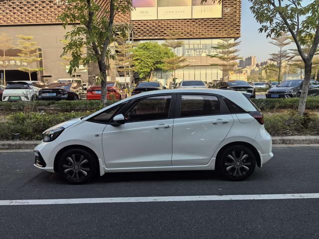 Honda Fit Shuttle 2022 thumb 2