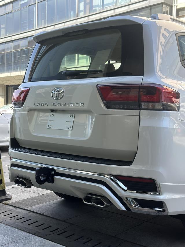 Toyota Land Cruiser 2025 thumb 4