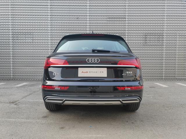 Audi Q5 2024 thumb 3