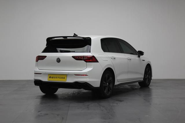 Volkswagen Golf 2023 thumb 4