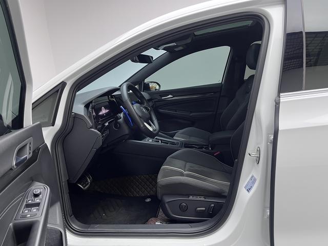 Volkswagen Golf 2023 thumb 9