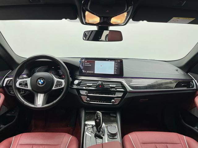BMW 5 серии 2021 thumb 2