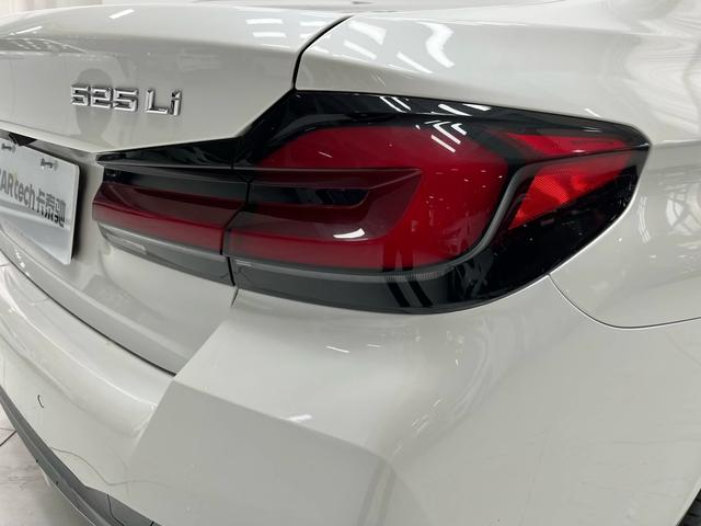 BMW 5 серии 2021 thumb 12