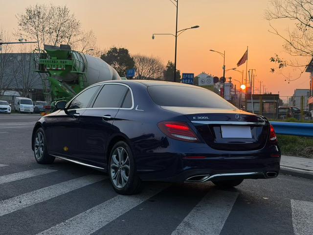 Mercedes-Benz E-Class 2020 thumb 6