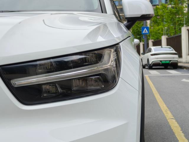 Volvo XC40 2021 thumb 6