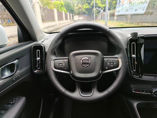 Volvo XC40 2021 thumb 8