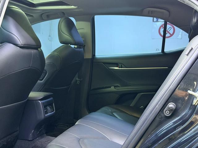 Toyota Camry 2023 thumb 3