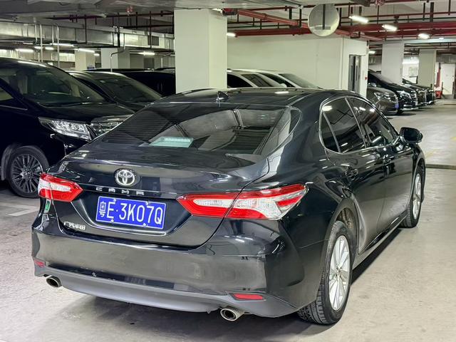Toyota Camry 2023 thumb 4