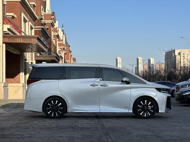 Toyota Vellfire 2023 thumb 4