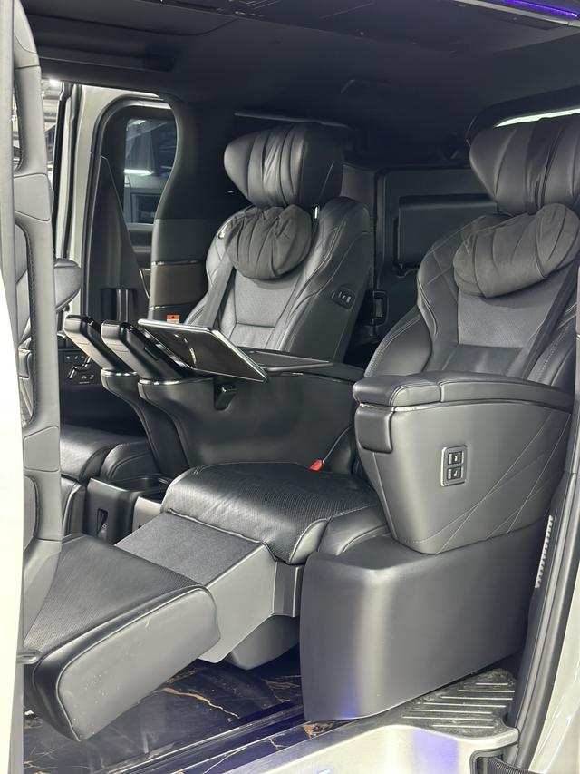 Toyota Vellfire 2023 thumb 10