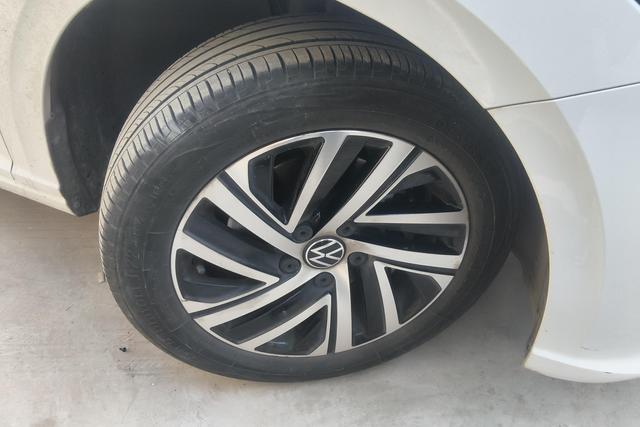 Volkswagen Lavida XR 2023 thumb 2