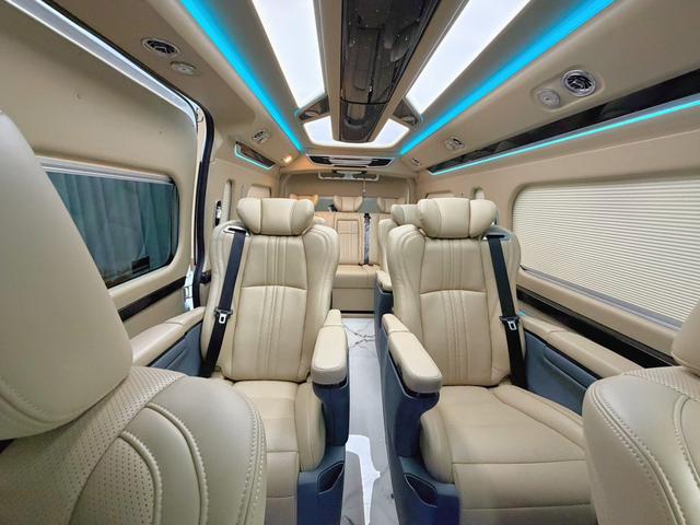 Toyota HiAce 2023 thumb 8