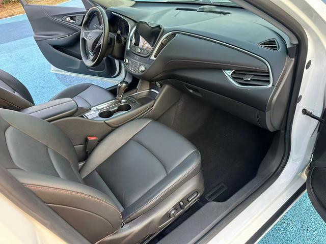 Chevrolet Malibu 2019 thumb 3