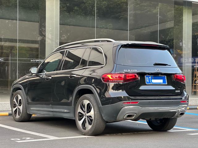 Mercedes-Benz GLB 2023 thumb 2